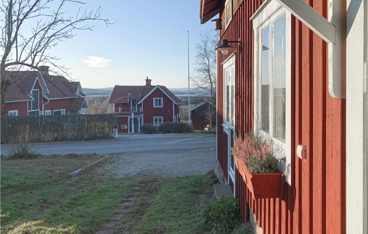 Cozy Home In Raettvik With Kitchen Esterno foto